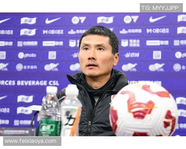 昔日国足球星遭质疑被指卖国引发球迷热议与体育精神讨论 昔日国足球星遭质疑被指卖国引发球迷热议与体育精神讨论